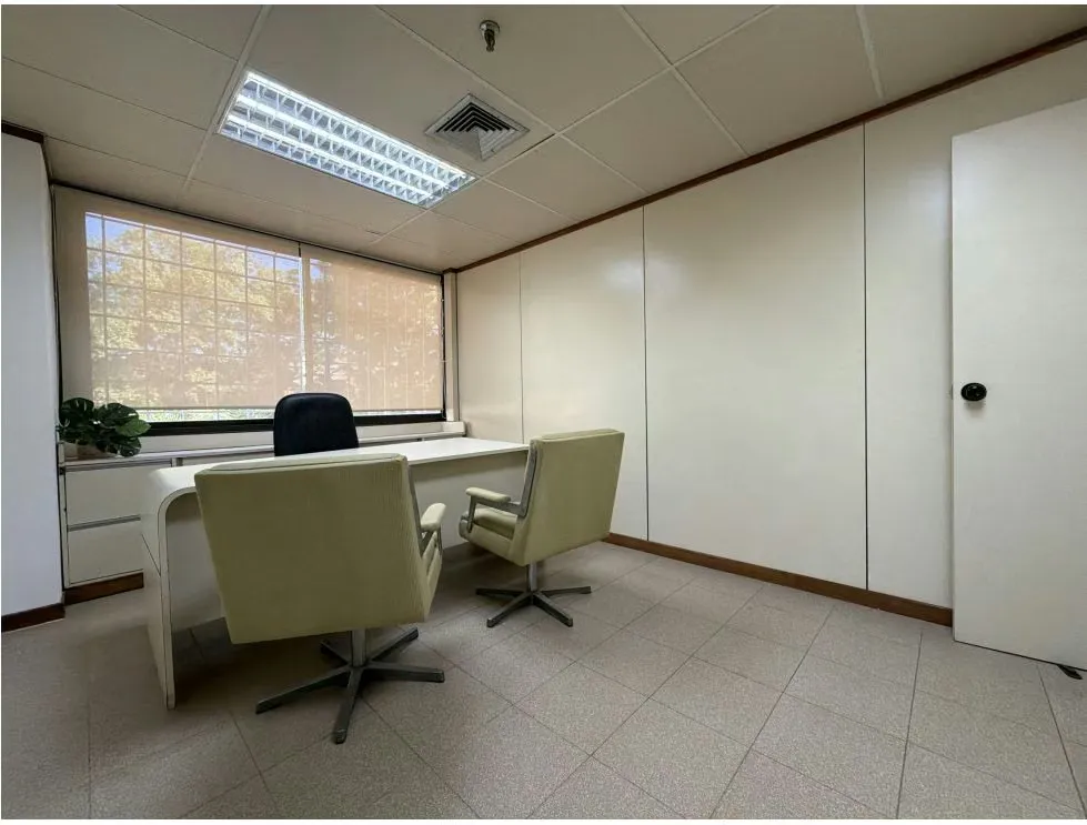 Alquilo oficina amoblada 50m2 Centro Profesional el Paraiso 8399 - 9