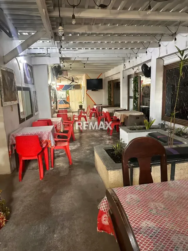 VENDO LOCAL COMERCIAL CENTRICO - 3
