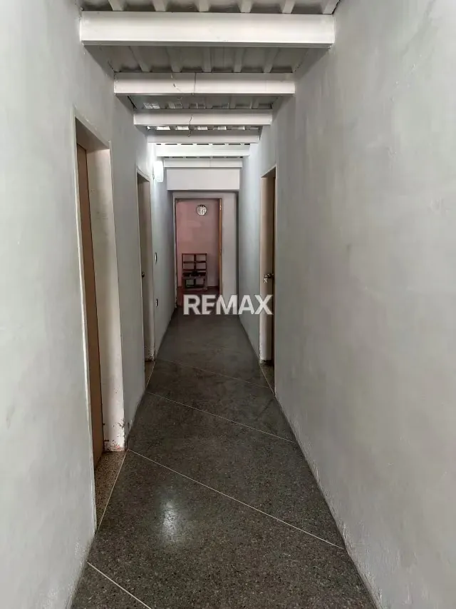 VENDO LOCAL COMERCIAL CENTRICO - 10