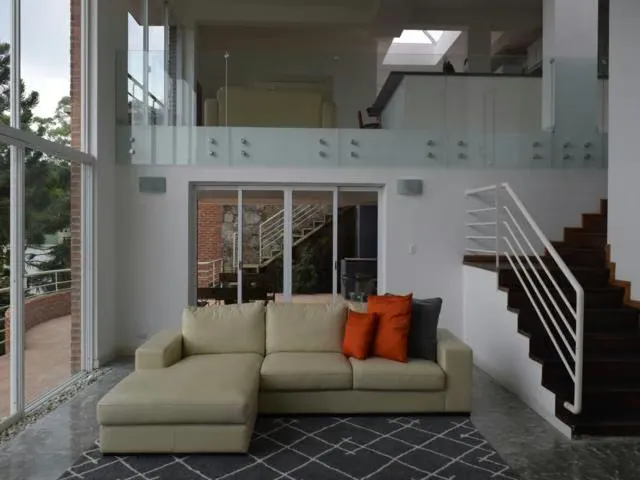 Casa (1 Nivel) en Venta en Club de Campo, Miranda - 36