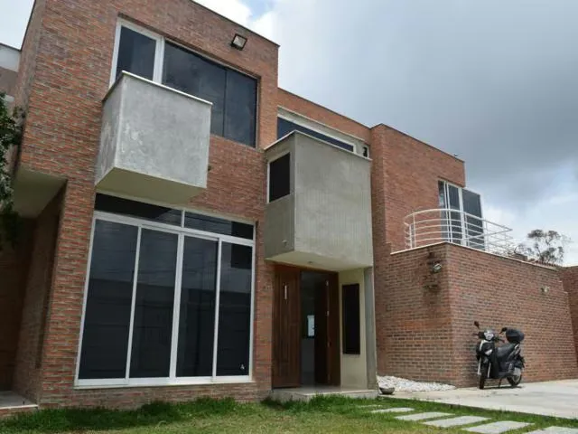 Casa (1 Nivel) en Venta en Club de Campo, Miranda - 5