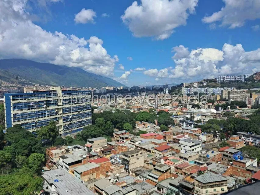 Apartamento (1 Nivel) en Venta en Lomas de Urdaneta, Distrito Metropolitano - 10