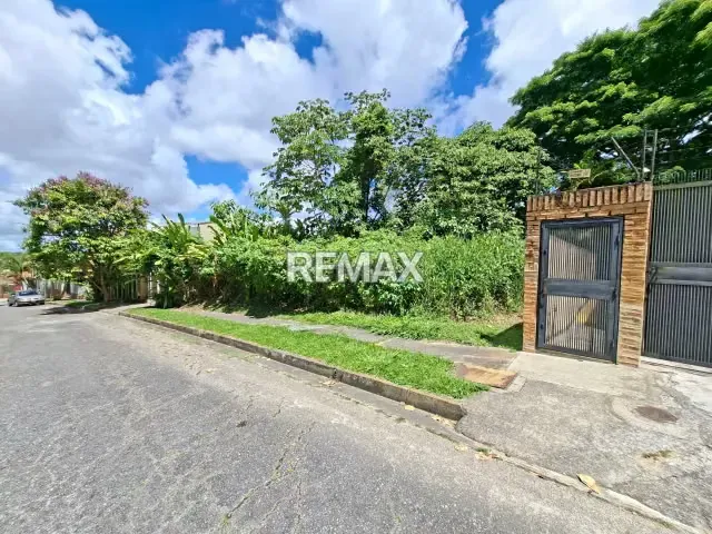 Terreno en Venta - Calle 2, Loma Larga, Parque Residencial Oripoto, Oripoto, Caracas, El Hatillo, Santa Rosalía de Palermo, Miranda, 1083, VEN