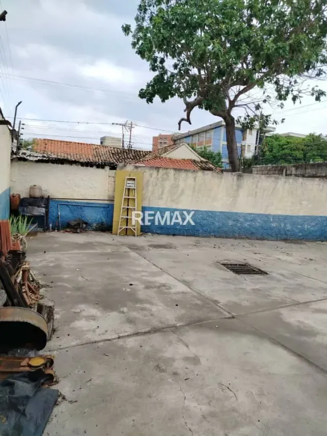 Venta de terreno en el este de Barquisimeto - 2