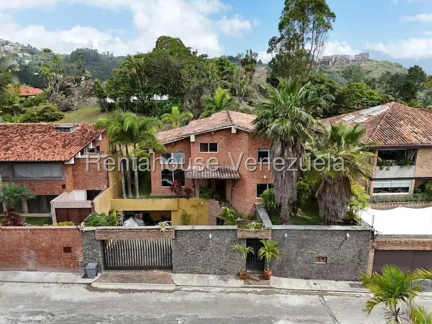 Casa (Duplex) en Venta en La Lagunita Country Club, Distrito Metropolitano
