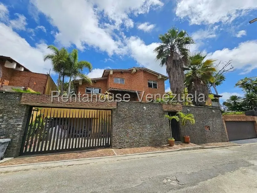 Casa (Duplex) en Venta en La Lagunita Country Club, Distrito Metropolitano - 2