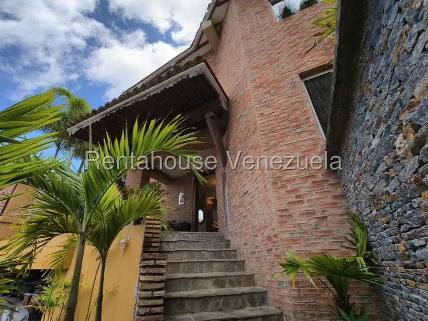 Casa (Duplex) en Venta en La Lagunita Country Club, Distrito Metropolitano - 3