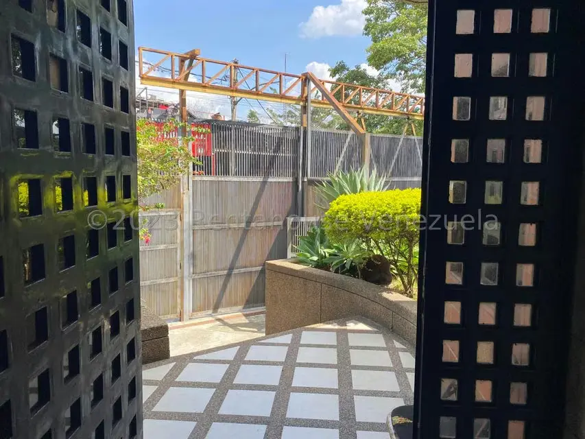 Comercial (Edificio) en Venta en Los Dos Caminos, Distrito Metropolitano - 11