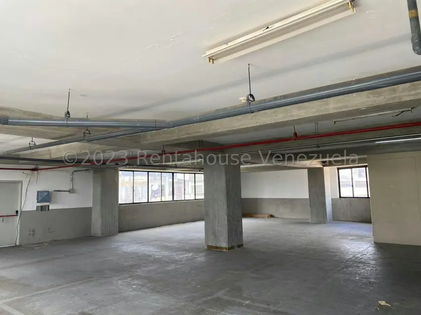 Comercial (Edificio) en Venta en Los Dos Caminos, Distrito Metropolitano - 17