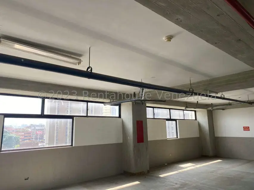 Comercial (Edificio) en Venta en Los Dos Caminos, Distrito Metropolitano - 19