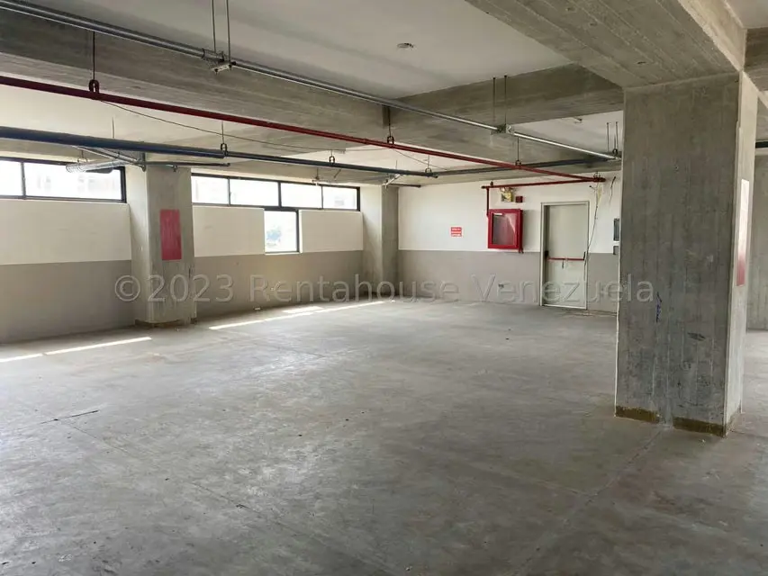 Comercial (Edificio) en Venta en Los Dos Caminos, Distrito Metropolitano - 21