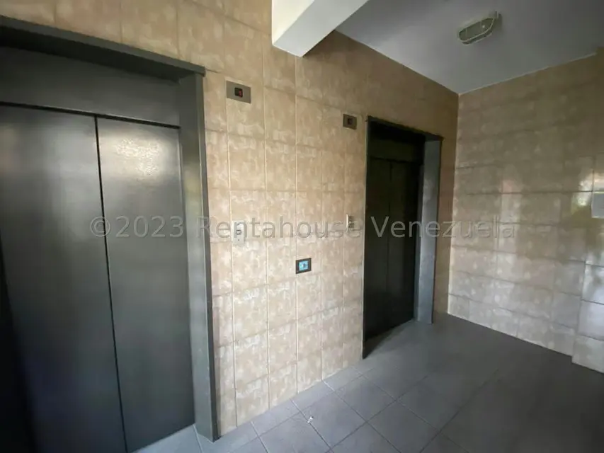 Comercial (Edificio) en Venta en Los Dos Caminos, Distrito Metropolitano - 39