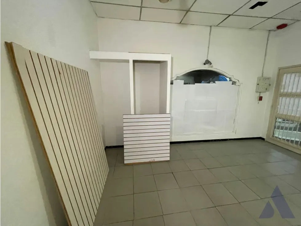Se vende local comercial 18m2 Centro Plaza 1288 - 5