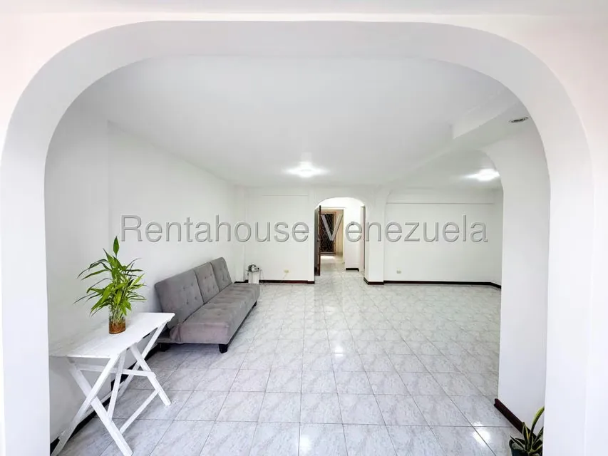 Apartamento (1 Nivel) en Venta en La Urbina, Distrito Metropolitano - 11
