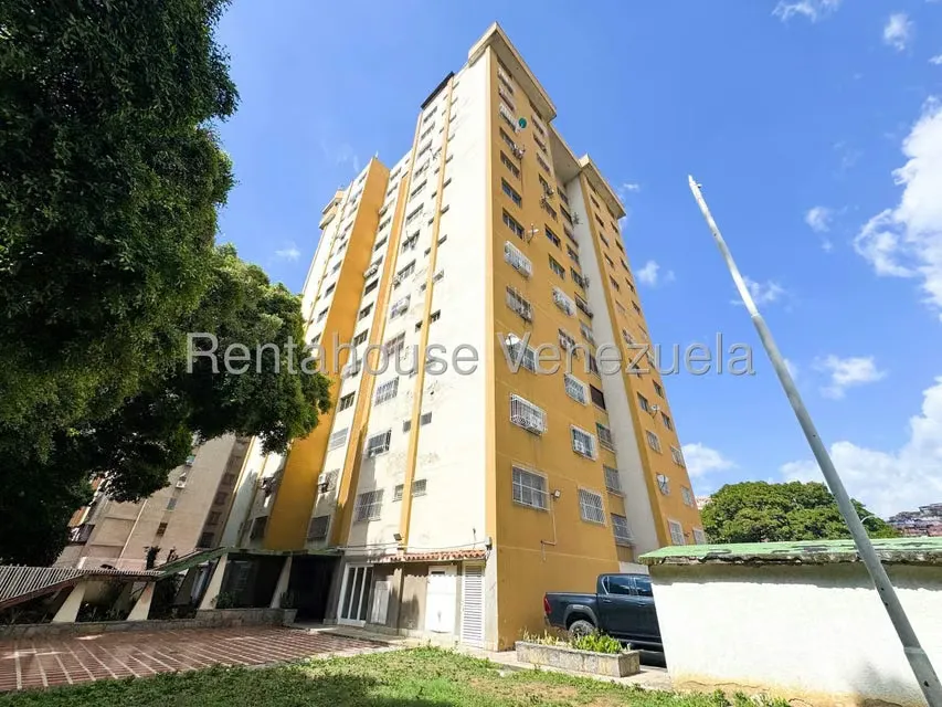 Apartamento (1 Nivel) en Venta en La Urbina, Distrito Metropolitano - 2