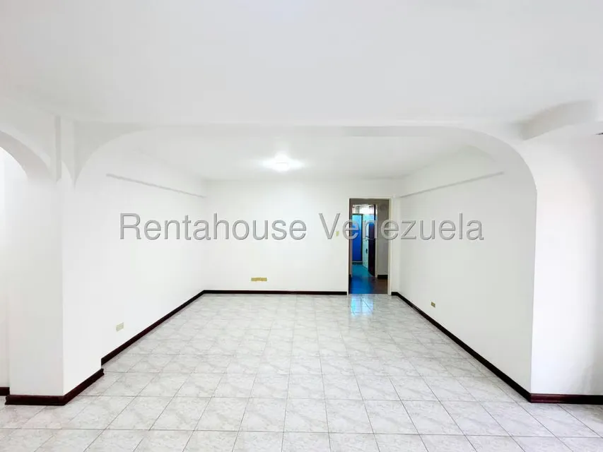 Apartamento (1 Nivel) en Venta en La Urbina, Distrito Metropolitano - 8