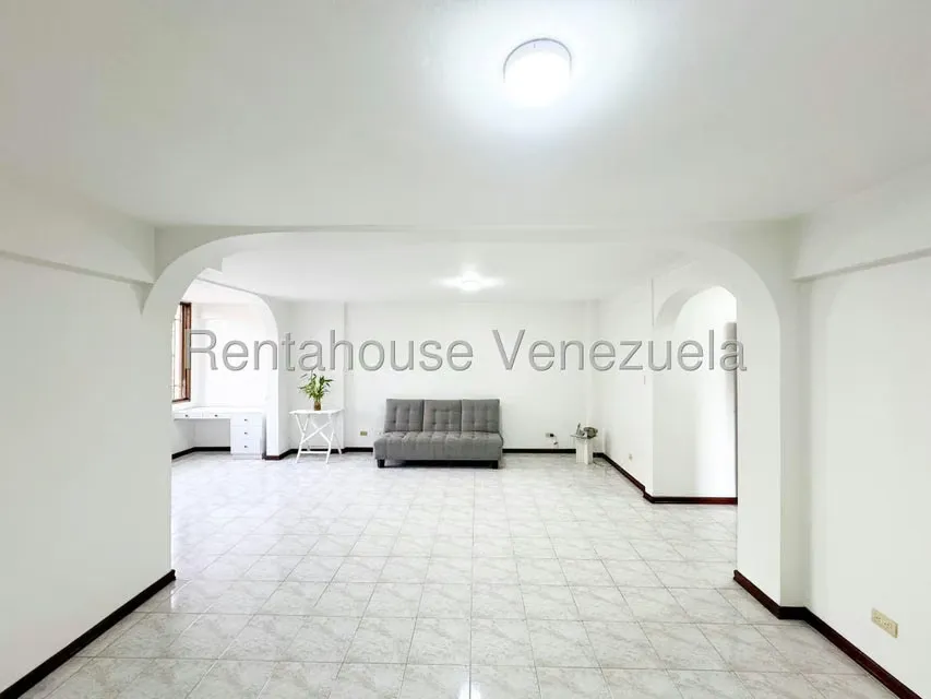 Apartamento (1 Nivel) en Venta en La Urbina, Distrito Metropolitano - 9