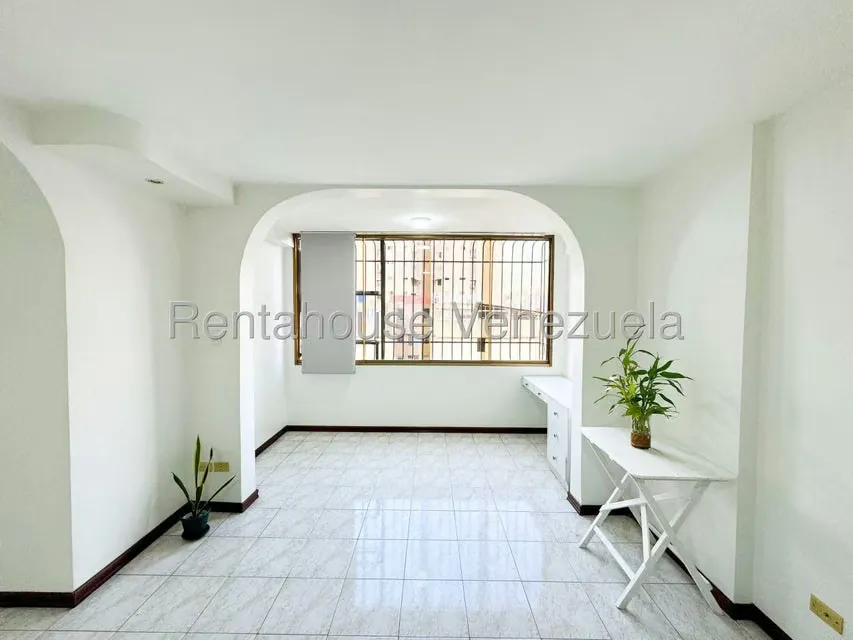 Apartamento (1 Nivel) en Venta en La Urbina, Distrito Metropolitano - 10