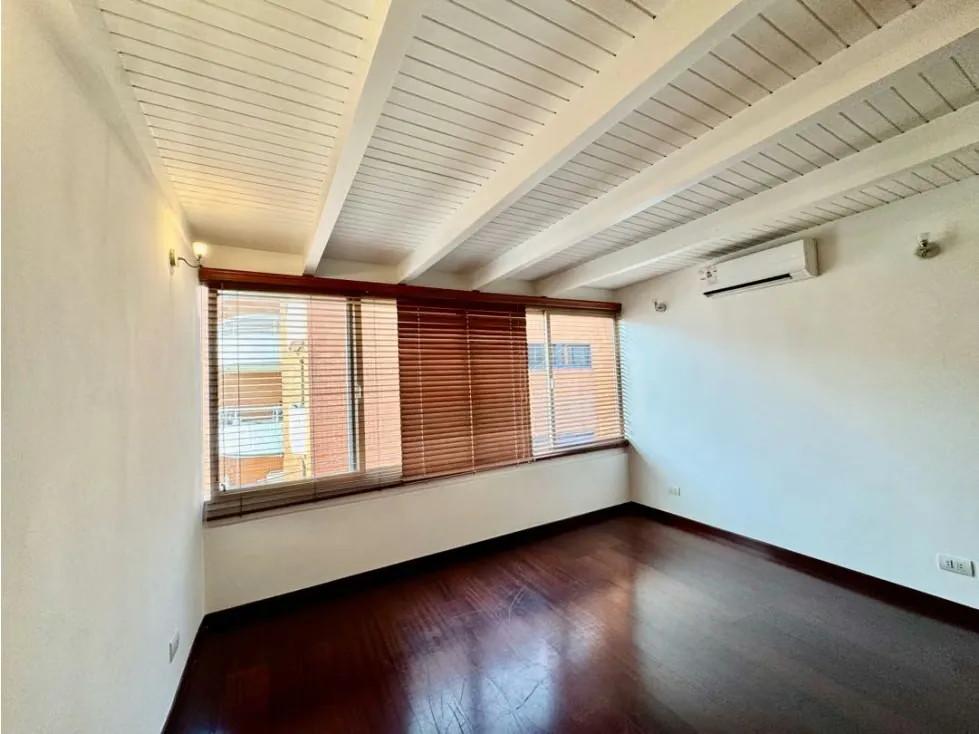 Se alquila apto 120m2 2h/3b/2p Campo Alegre - 14
