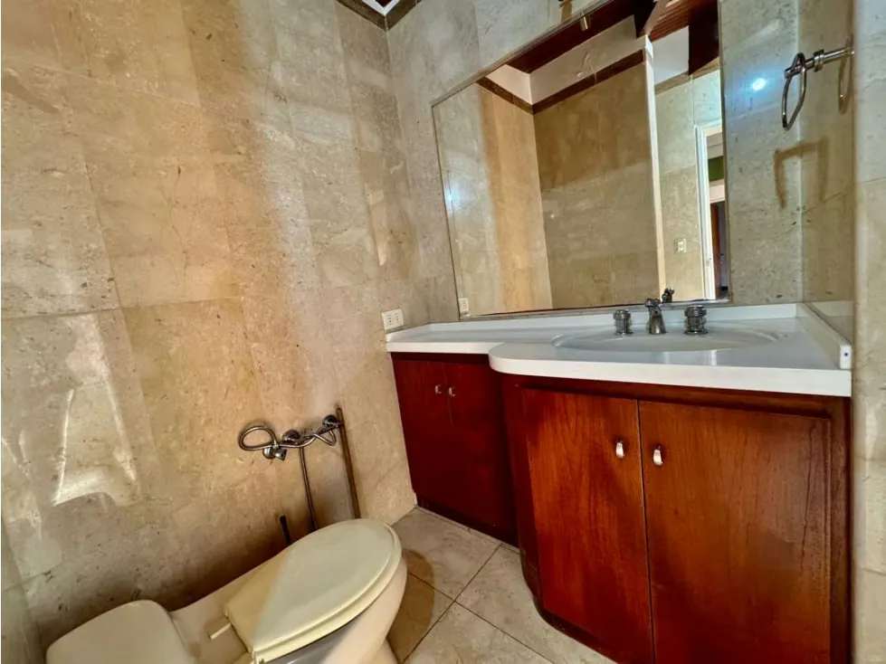 Se alquila apto 120m2 2h/3b/2p Campo Alegre - 9