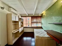 View 10