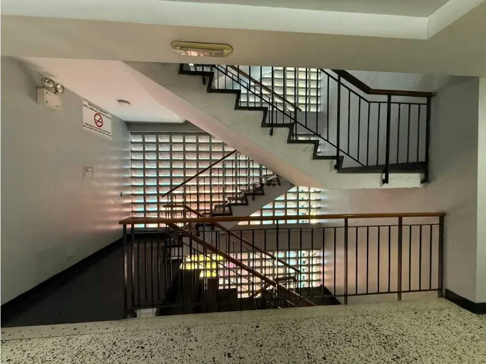 OFICINA EN VENTA EN SABANA GRANDE - 17