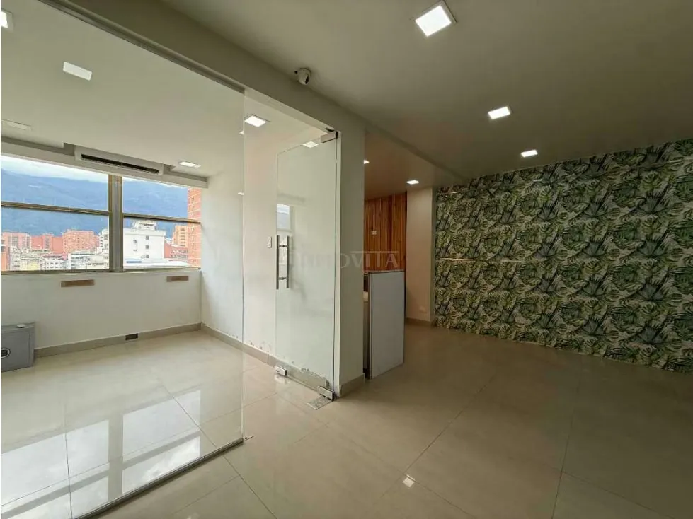 OFICINA EN VENTA EN SABANA GRANDE - 4