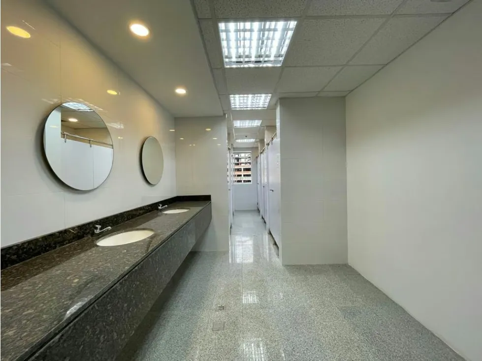 Se Vende oficinas 125m² en Torre Empresarial en Las Mercedes - 9