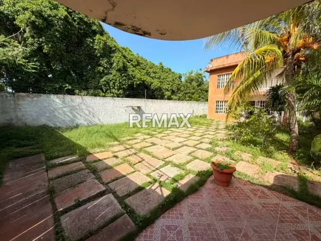 EN VENTA CASA EN EL CARDÓN - ISLA DE MARGARITA - 2