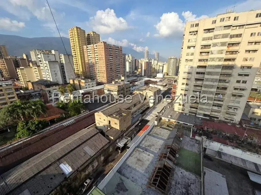 Apartamento (1 Nivel) en Venta en Parroquia Santa Teresa, Distrito Metropolitano - 11