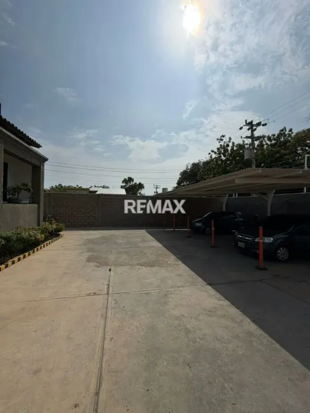 Casa comercial en venta Av. Baralt - 2