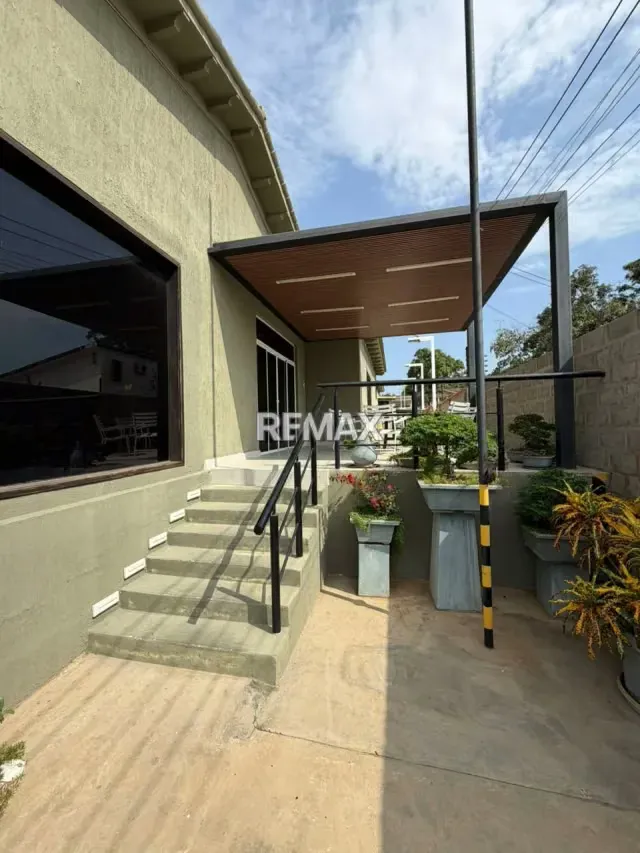 Casa comercial en venta Av. Baralt - 3