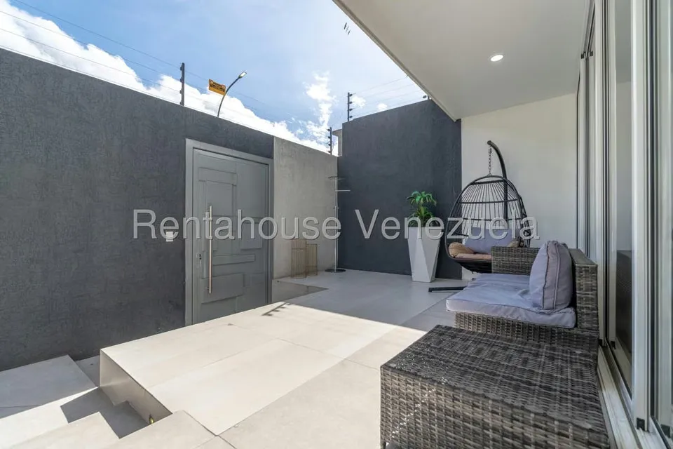 Casa (Multipes Niveles) en Venta en Santa Eduvigis, Distrito Metropolitano - 3