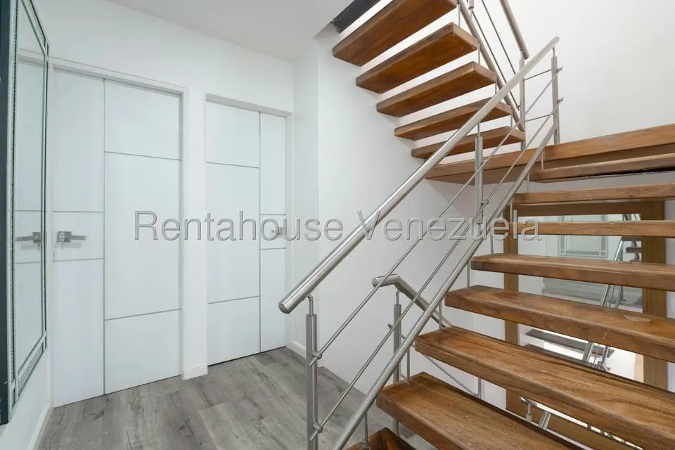 Casa (Multipes Niveles) en Venta en Santa Eduvigis, Distrito Metropolitano - 31