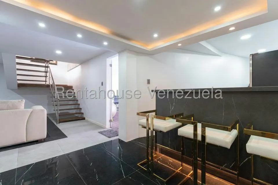 Casa (Multipes Niveles) en Venta en Santa Eduvigis, Distrito Metropolitano - 43