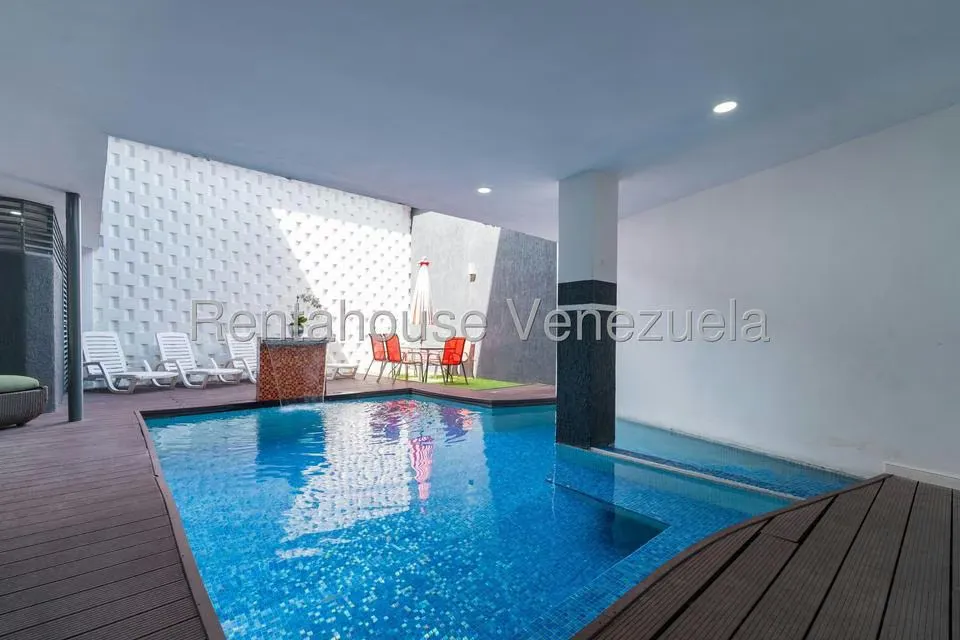 Casa (Multipes Niveles) en Venta en Santa Eduvigis, Distrito Metropolitano - 48
