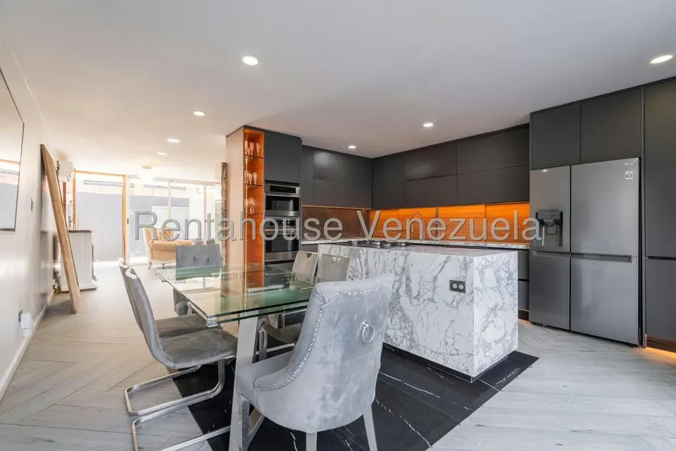 Casa (Multipes Niveles) en Venta en Santa Eduvigis, Distrito Metropolitano - 7