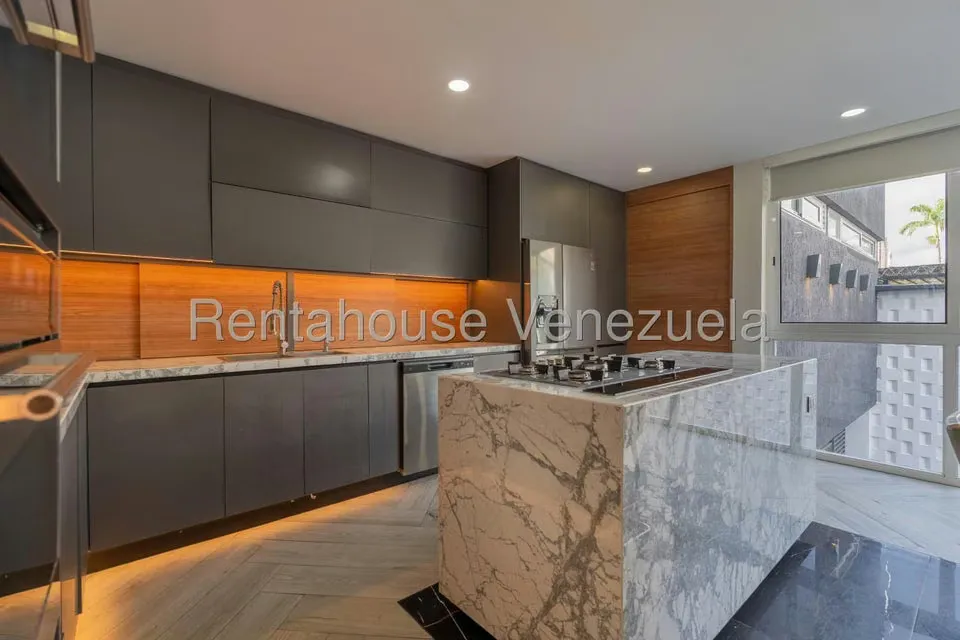 Casa (Multipes Niveles) en Venta en Santa Eduvigis, Distrito Metropolitano - 8
