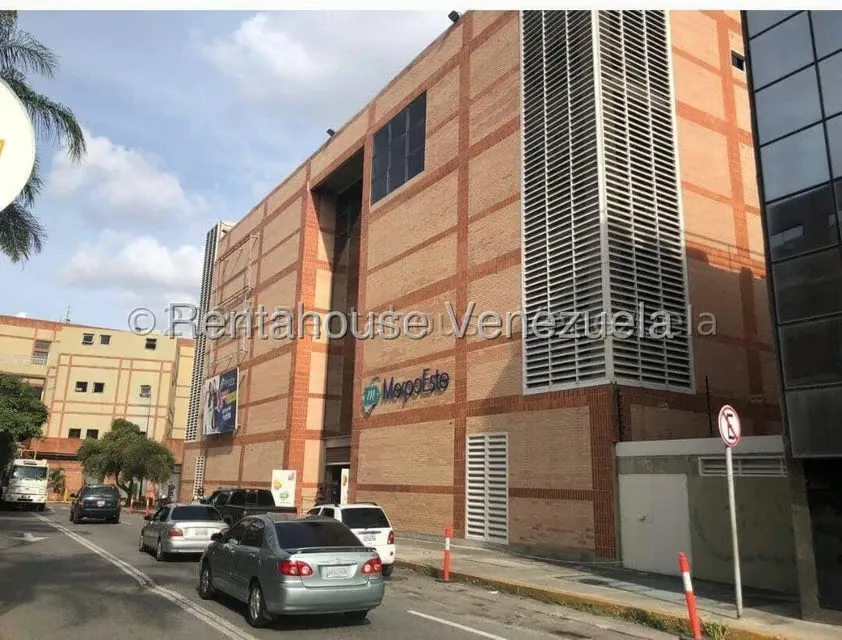 Local Comercial en Alquiler en Chacao, Distrito Metropolitano - 12