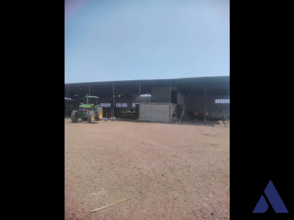 Se vende finca Ganadera/Agropecuaria 2.700Has Guárico 3431 - 4