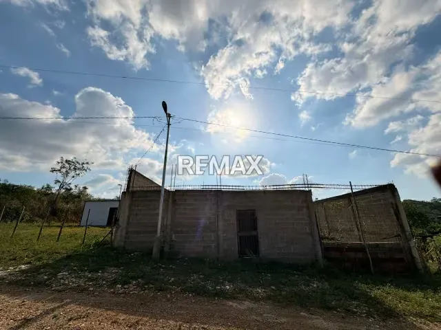 Terreno con Bienhechurias