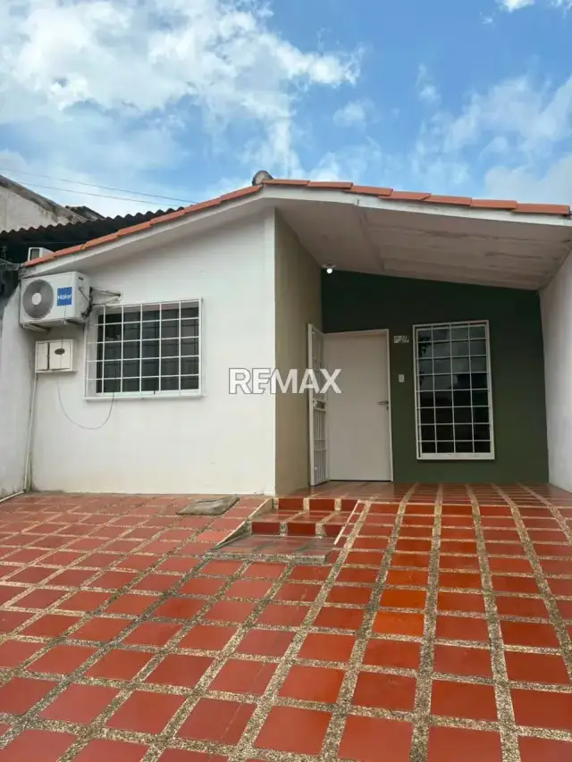 Casa en Alquiler Urbanizacion Prados del Golf I-Cabudare