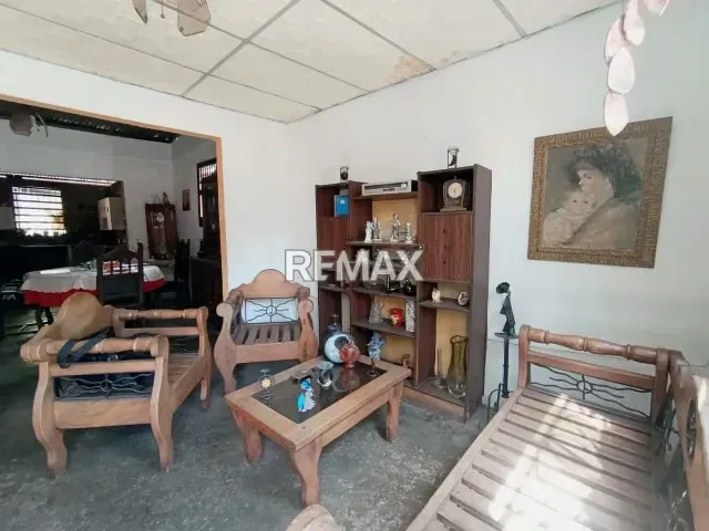 CASA EN VENTA SECTOR LA VEGA, CUA, EDO. MIRANDA - 2