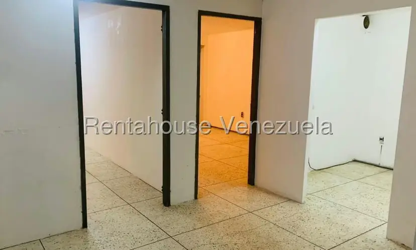 Comercial (Local Comercial) en Alquiler en El Marques, Distrito Metropolitano