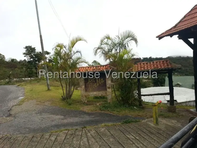 Terreno (Finca) en Venta en La Niebla, Vargas