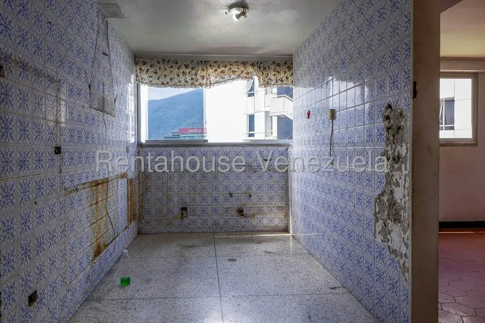 Edificio en Venta en Colinas de Bello Monte, Distrito Metropolitano - 34