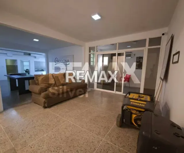 LOCAL COMERCIAL AV UNIVERSIDAD - 9
