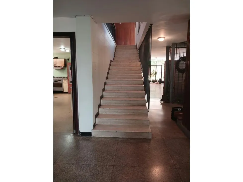 Vendo casa 418m2 San Román 3255 - 3