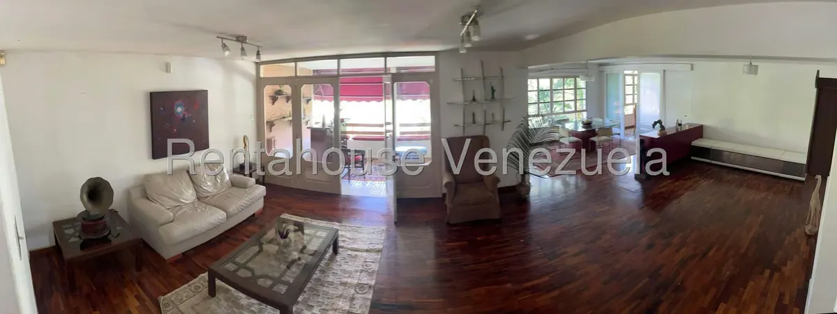 Casa (Multipes Niveles) en Venta en Prados del Este, Distrito Metropolitano - 11