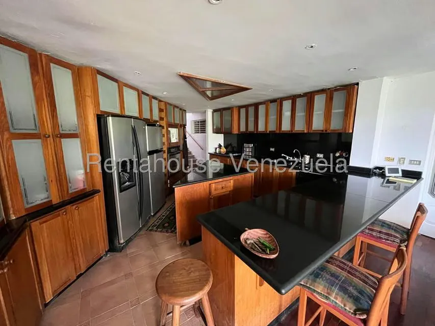 Casa (Multipes Niveles) en Venta en Prados del Este, Distrito Metropolitano - 19